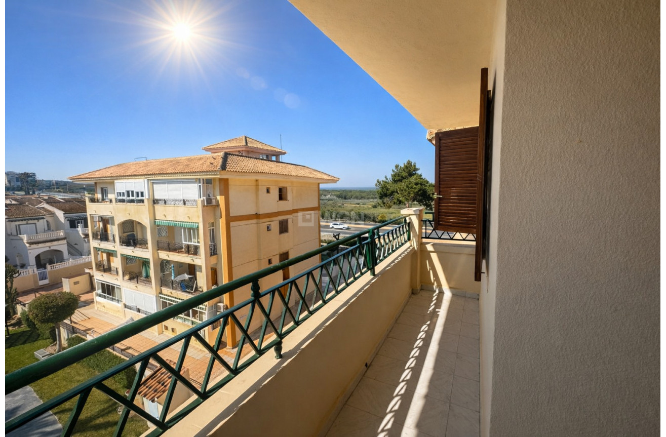 Resale - Apartment / flat - Torrevieja - Costa Blanca