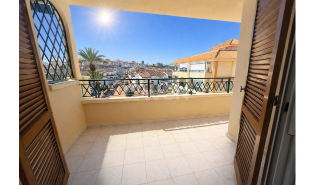 Resale - Apartment / flat - Torrevieja - Costa Blanca