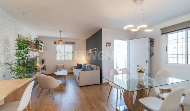 Resale - Townhouse - Torrevieja - Costa Blanca