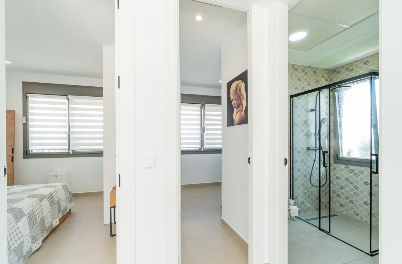 Resale - Villa - Orihuela Costa - Costa Blanca