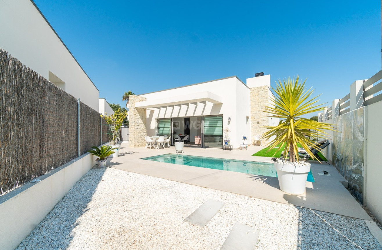 Resale - Villa - Orihuela Costa - Costa Blanca