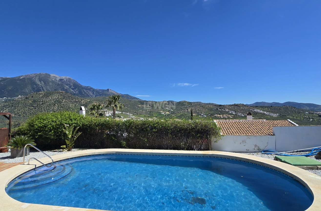 Resale - Villa - Vinuela - Inland