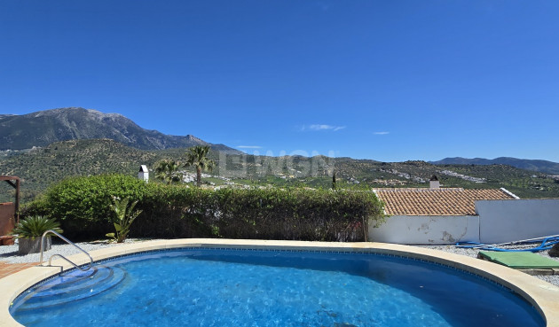 Wiederverkauf - Villa - Vinuela - Inland