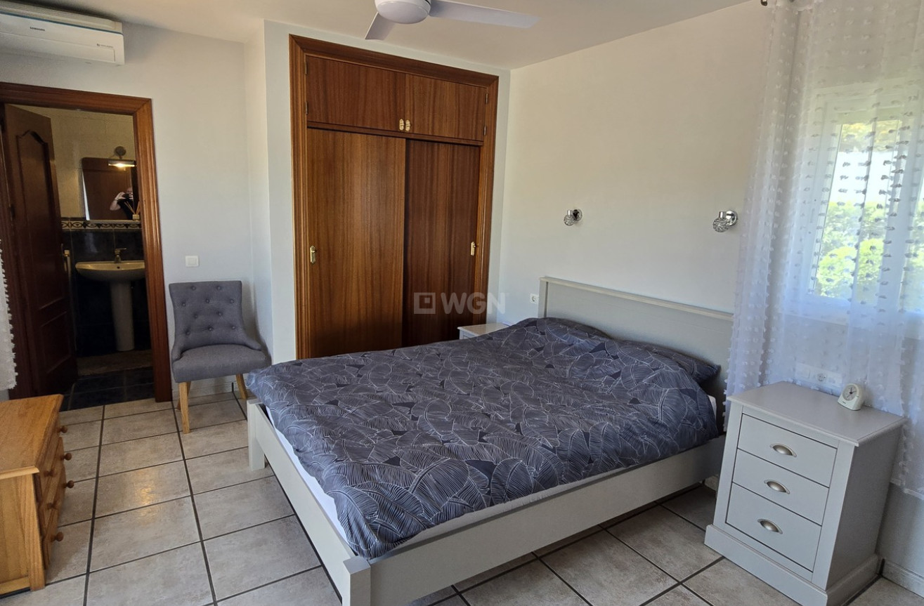 Resale - Villa - Vinuela - Inland