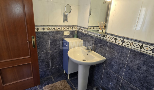 Resale - Villa - Vinuela - Inland