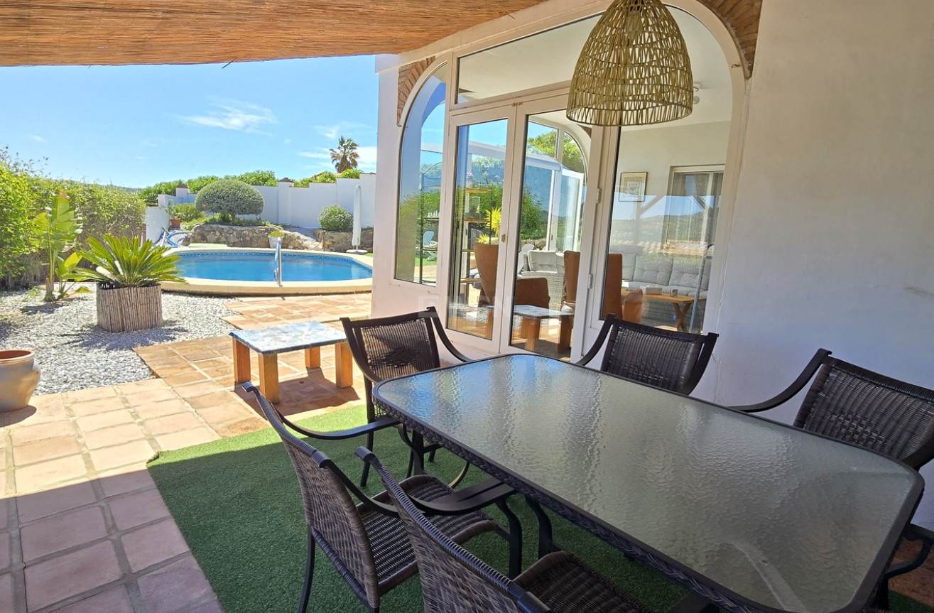 Resale - Villa - Vinuela - Inland