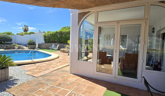 Resale - Villa - Vinuela - Inland