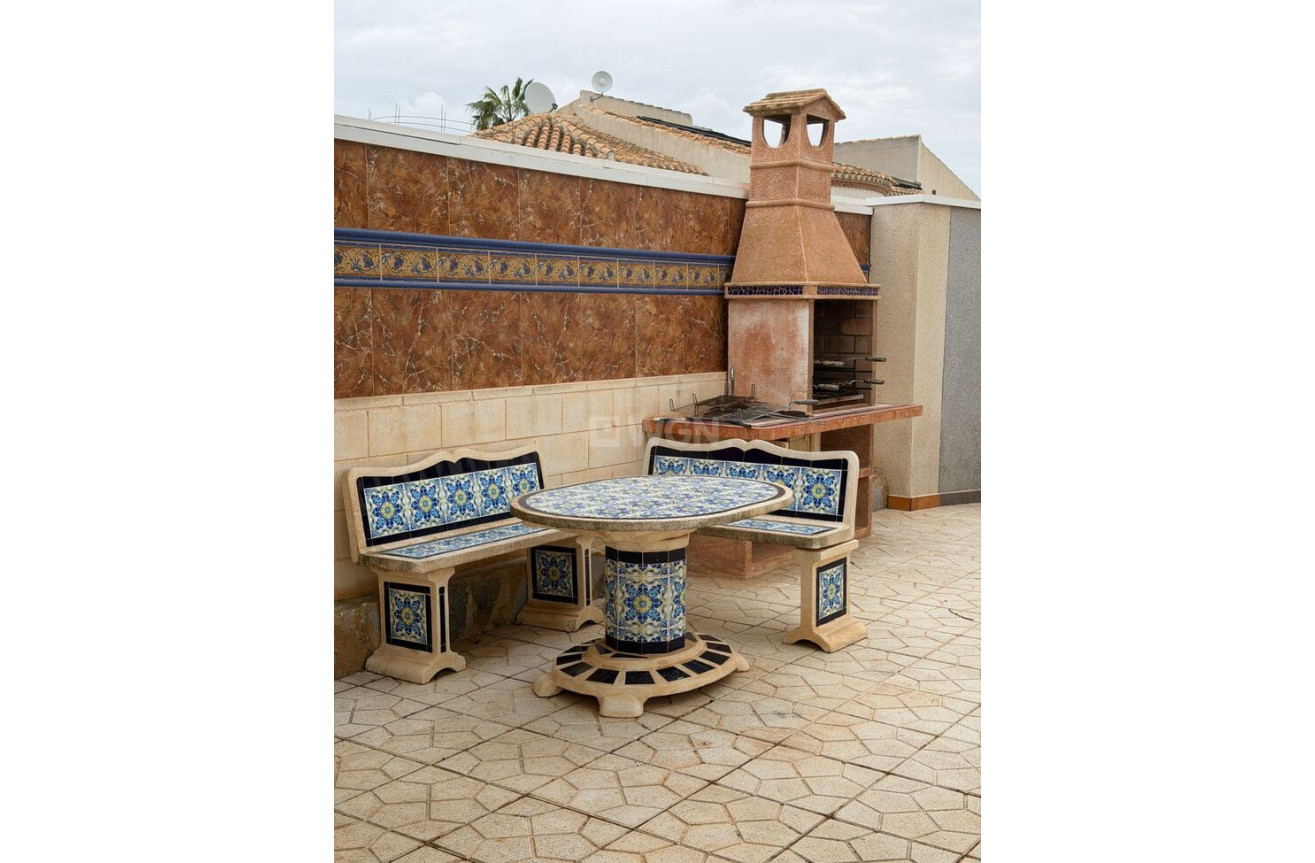 Resale - Villa - Playa Flamenca - Costa Blanca