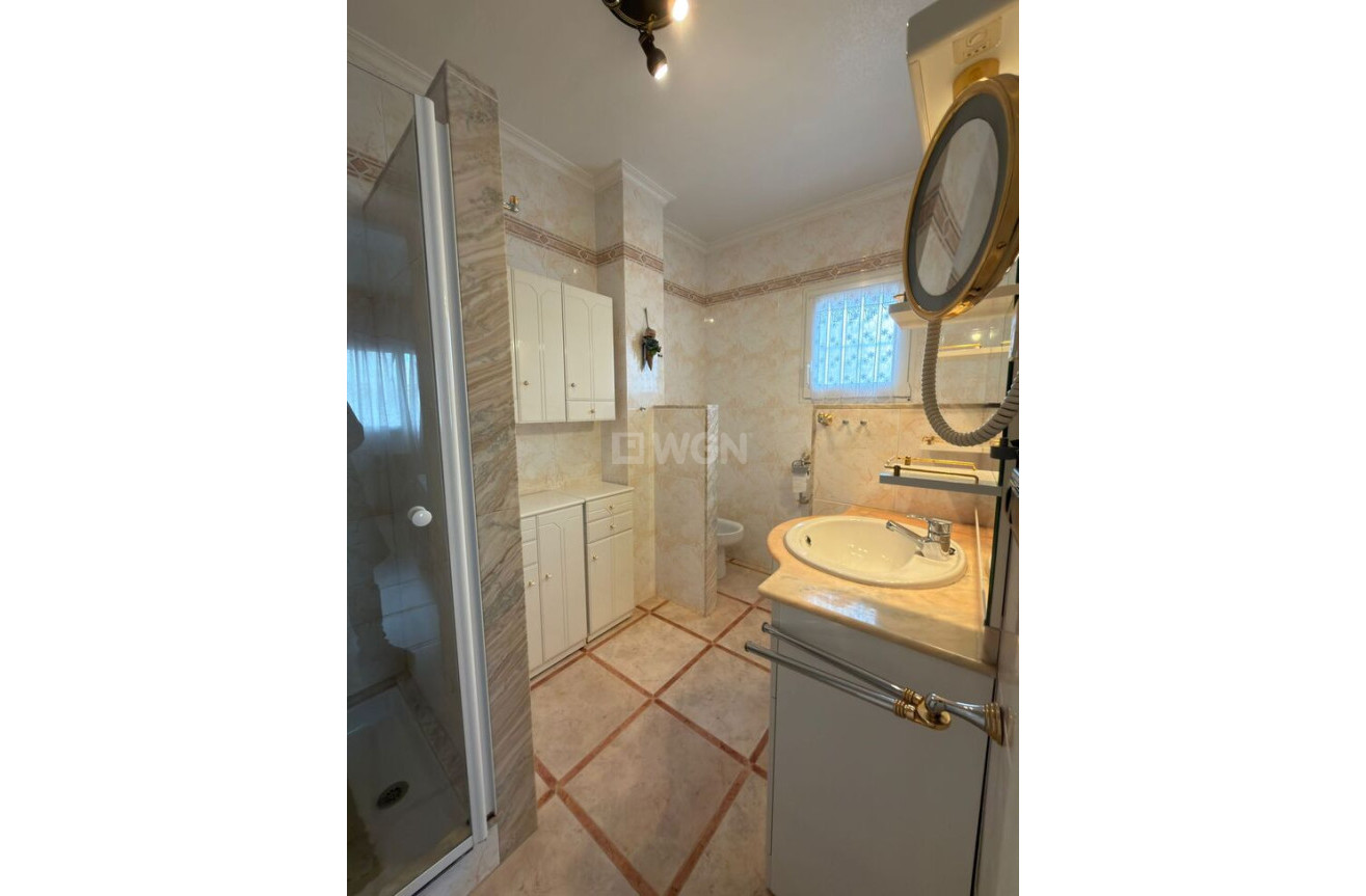 Resale - Villa - Playa Flamenca - Costa Blanca