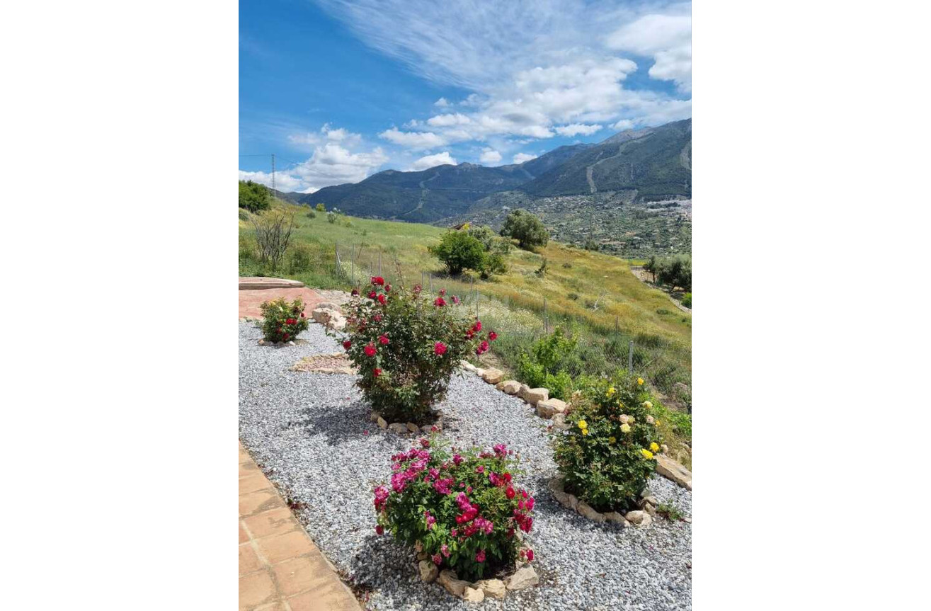 Odsprzedaż - Villa - Alcaucín - Inland