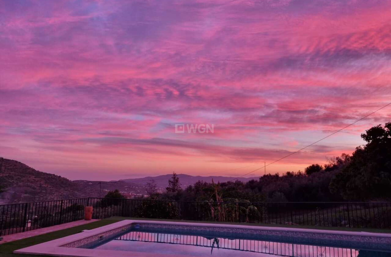 Odsprzedaż - Villa - Alcaucín - Inland