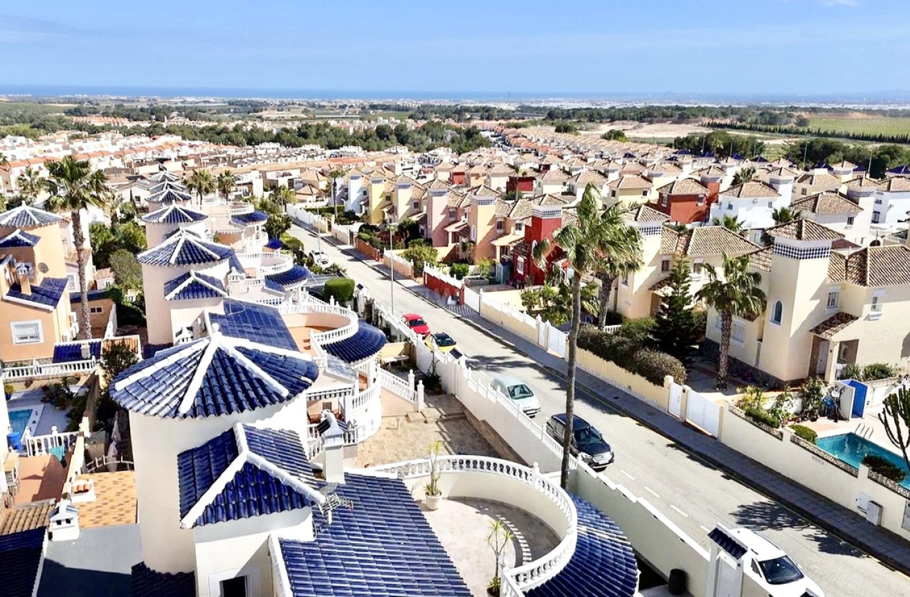 Resale - Villa - Pinar de Campoverde - Inland