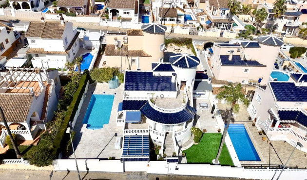 Resale - Villa - Pinar de Campoverde - Inland