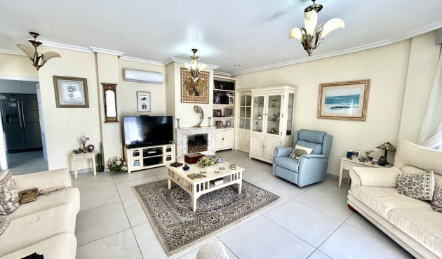 Resale - Villa - Pinar de Campoverde - Inland