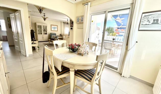 Resale - Villa - Pinar de Campoverde - Inland