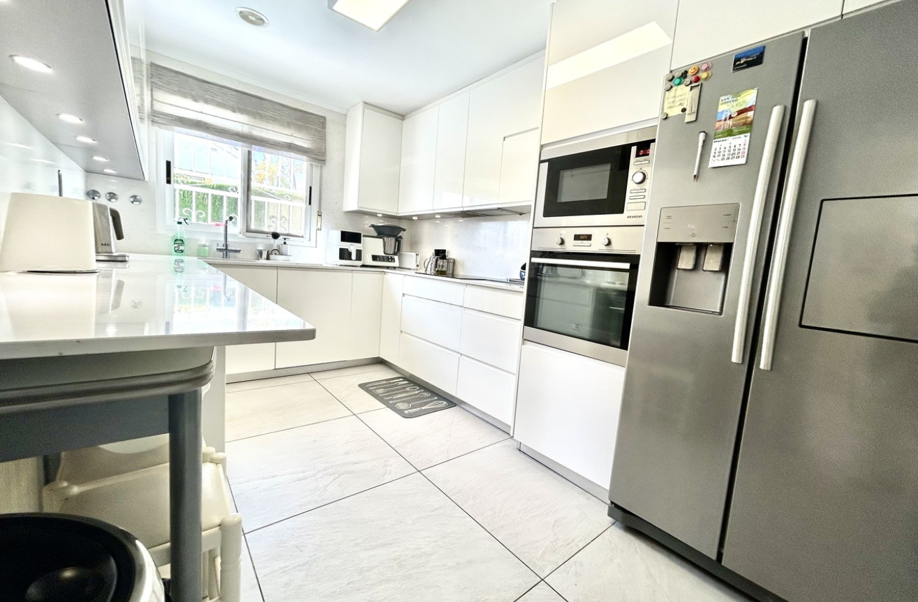 Resale - Villa - Pinar de Campoverde - Inland