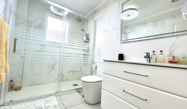 Resale - Villa - Pinar de Campoverde - Inland