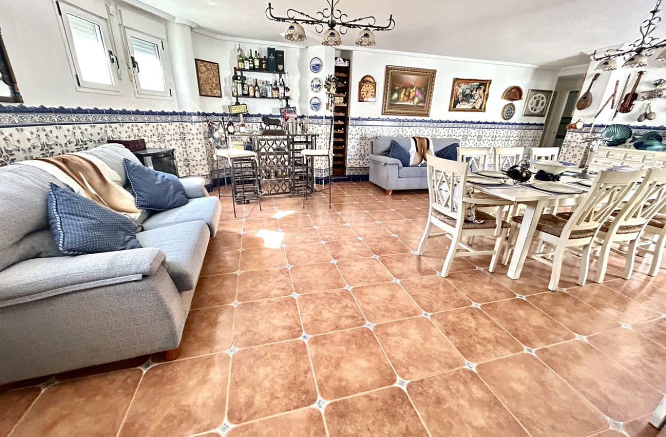 Resale - Villa - Pinar de Campoverde - Inland