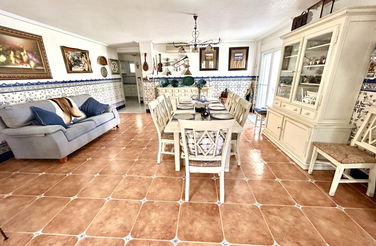 Resale - Villa - Pinar de Campoverde - Inland