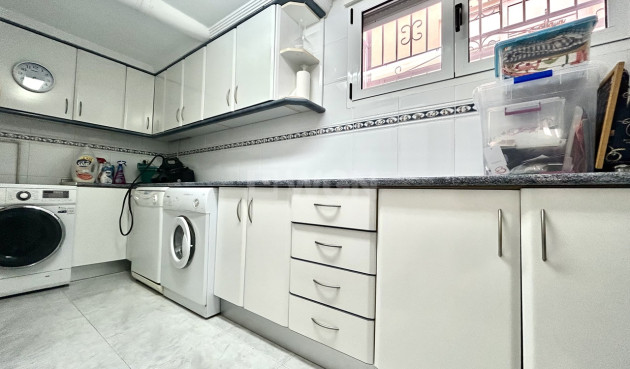 Resale - Villa - Pinar de Campoverde - Inland