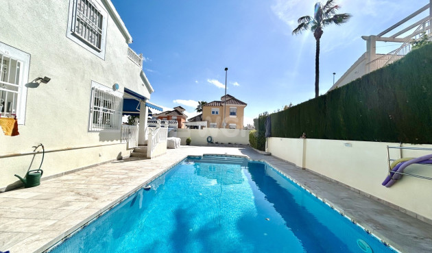 Resale - Villa - Pinar de Campoverde - Inland