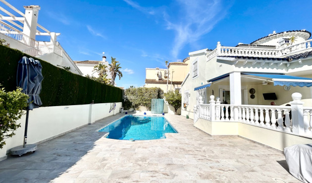 Resale - Villa - Pinar de Campoverde - Inland