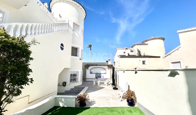 Resale - Villa - Pinar de Campoverde - Inland
