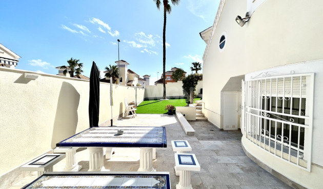 Resale - Villa - Pinar de Campoverde - Inland