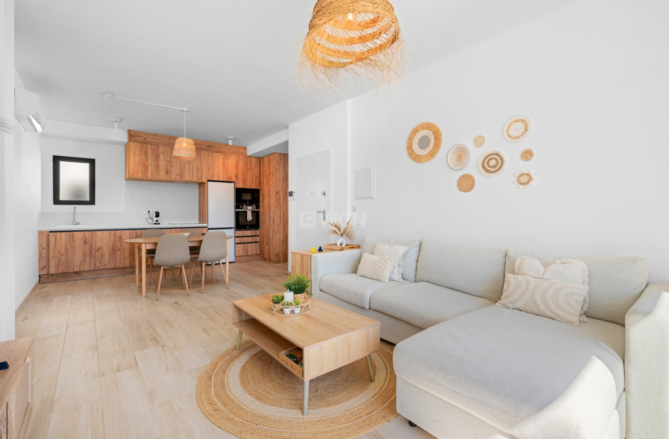 Resale - Apartment / flat - San Miguel de Salinas - Inland