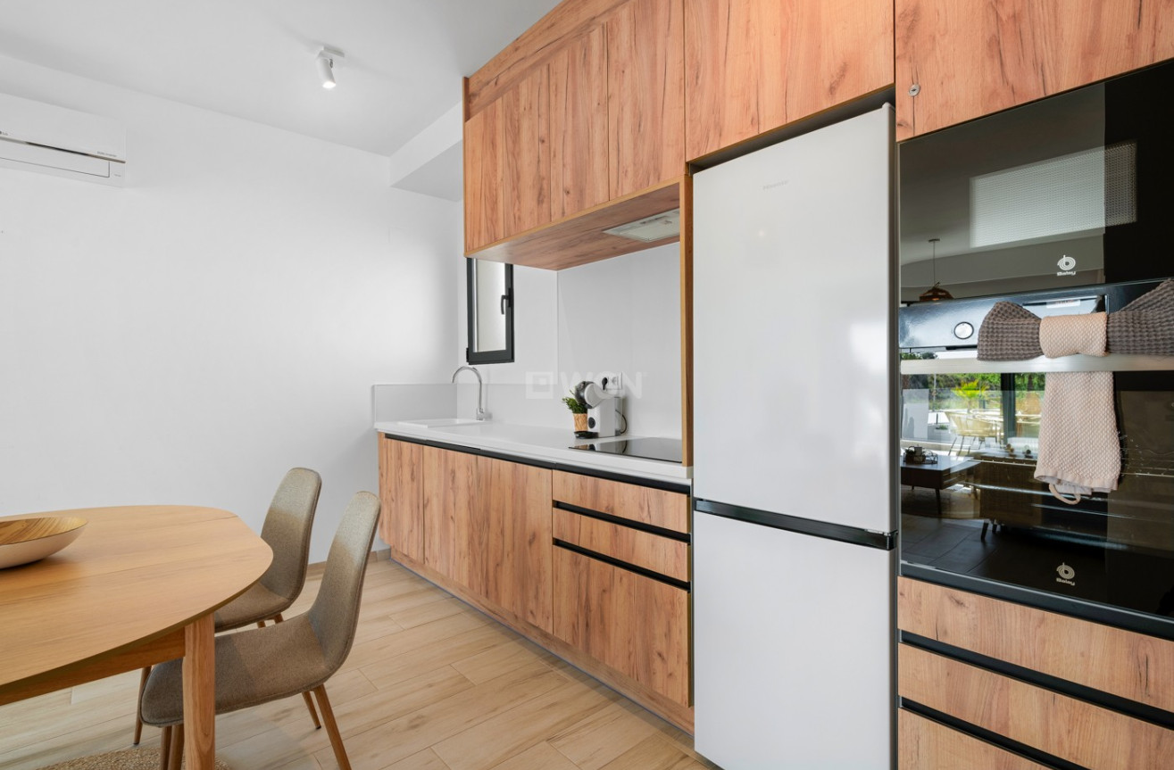 Resale - Apartment / flat - San Miguel de Salinas - Inland