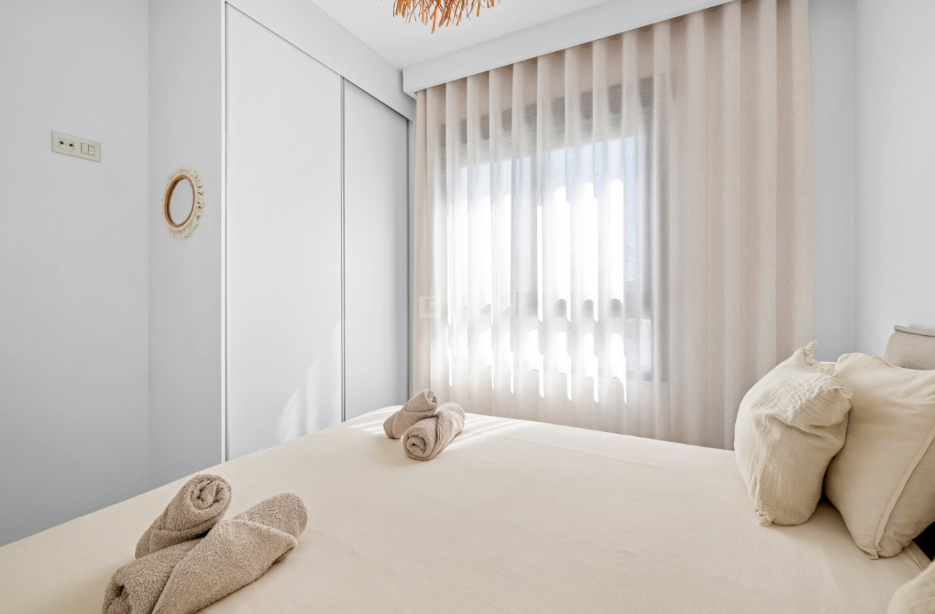 Resale - Apartment / flat - San Miguel de Salinas - Inland