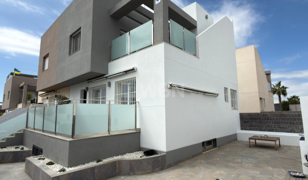 Odsprzedaż - Villa - Torrevieja - Costa Blanca