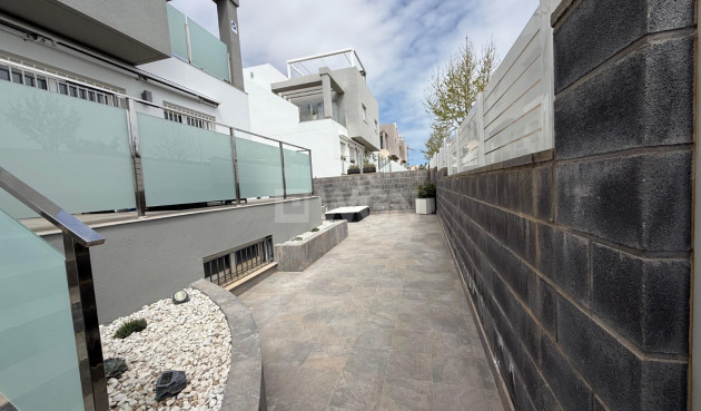 Odsprzedaż - Villa - Torrevieja - Costa Blanca