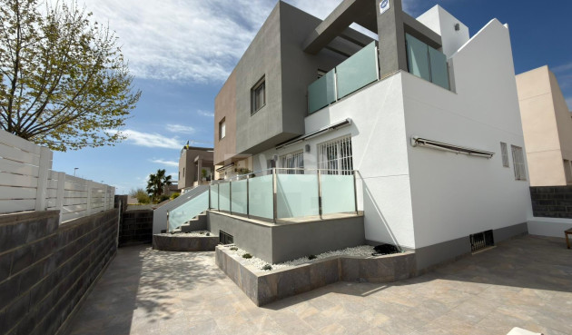 Odsprzedaż - Villa - Torrevieja - Costa Blanca