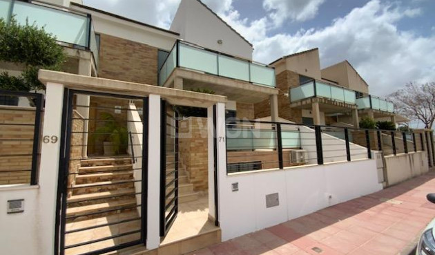 Resale - Villa - Roldan - Inland