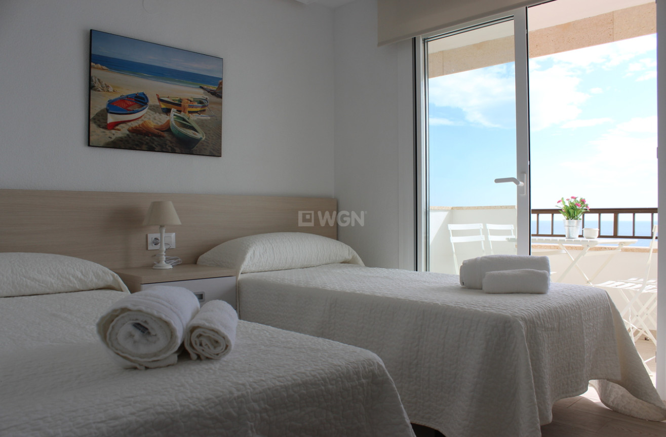 Resale - Apartment / flat - Mil Palmeras - Costa Blanca