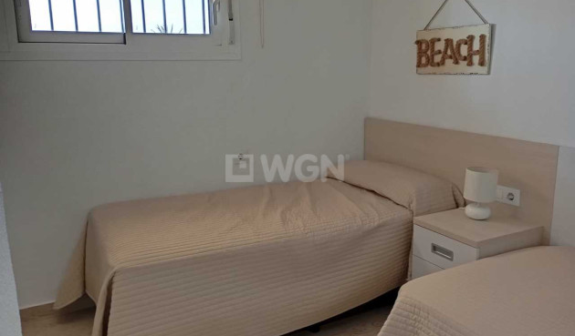 Resale - Apartment / flat - Mil Palmeras - Costa Blanca