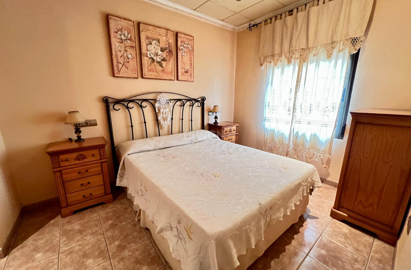 Odsprzedaż - Kamienica - Pinoso - Inland