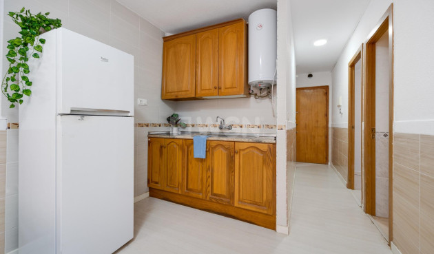 Odsprzedaż - Mieszkanie w bloku - Torrevieja - Cabo Cervera