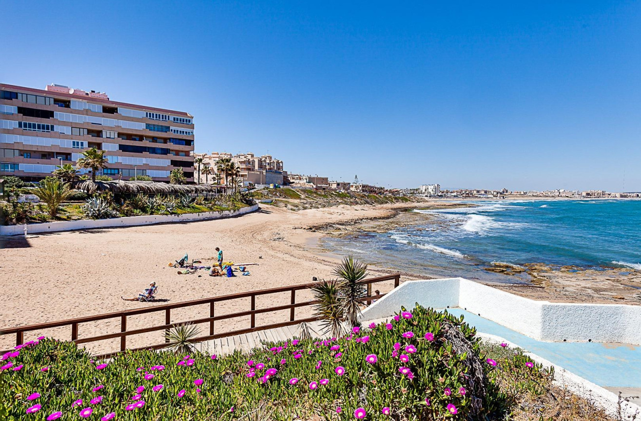 Odsprzedaż - Mieszkanie w bloku - Torrevieja - Cabo Cervera