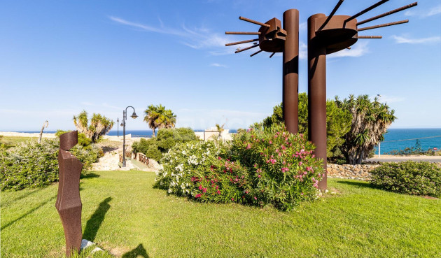 Odsprzedaż - Mieszkanie w bloku - Torrevieja - Cabo Cervera