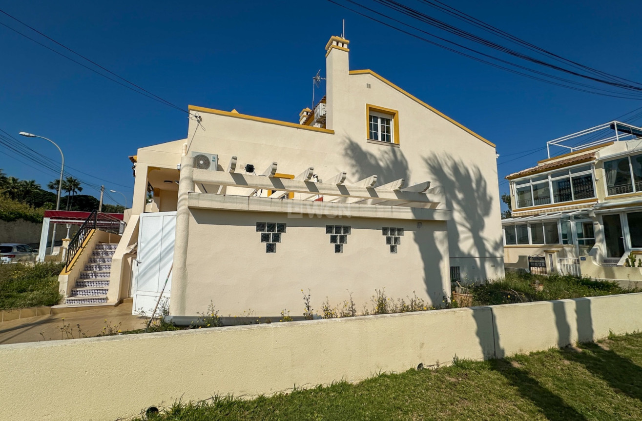Resale - Duplex - Orihuela Costa - Costa Blanca
