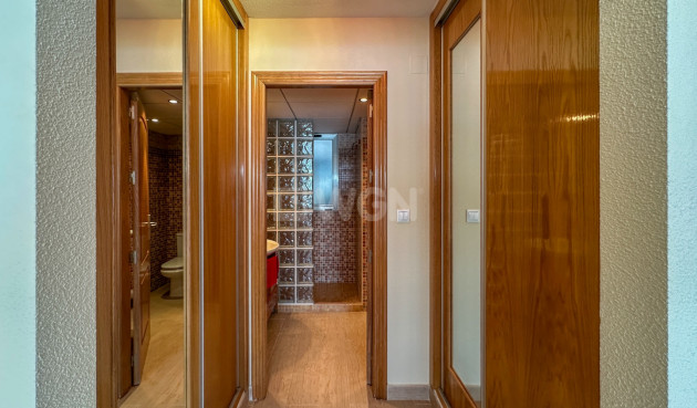 Resale - Apartment / flat - Torrevieja - Costa Blanca