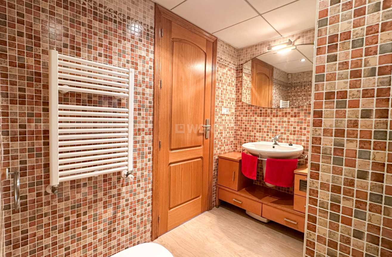 Resale - Apartment / flat - Torrevieja - Costa Blanca