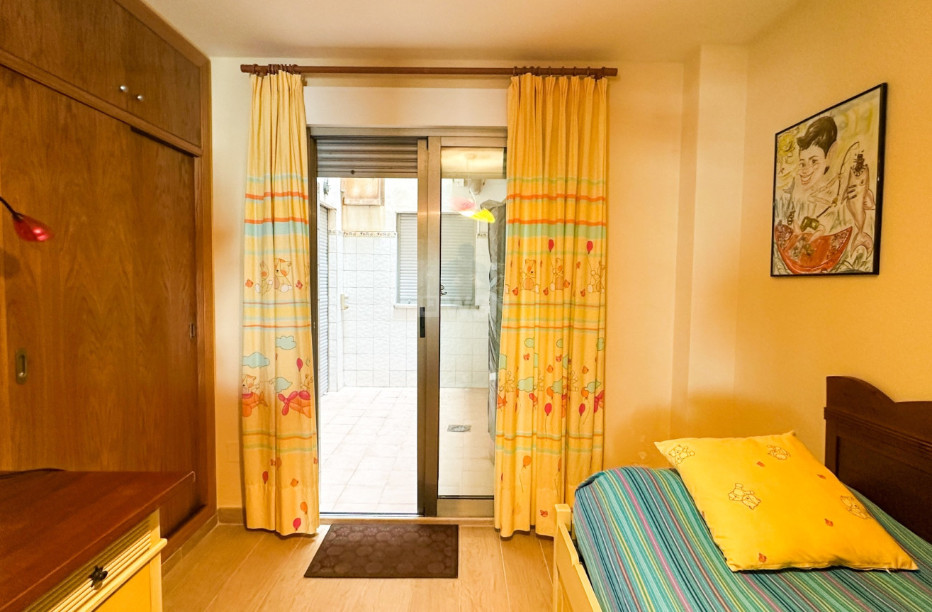 Resale - Apartment / flat - Torrevieja - Costa Blanca