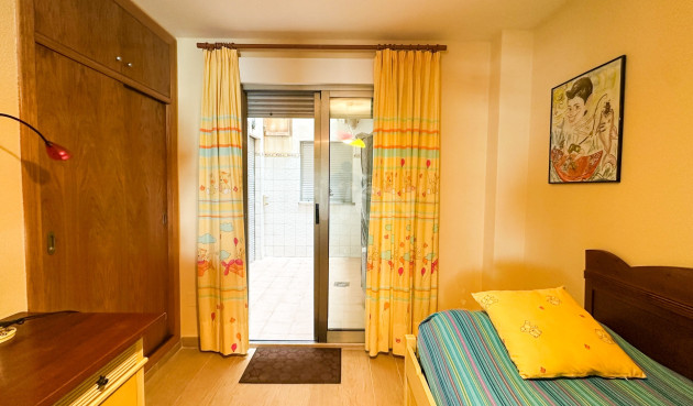 Resale - Apartment / flat - Torrevieja - Costa Blanca