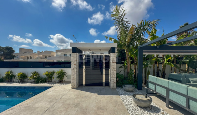 Resale - Villa - Orihuela Costa - Costa Blanca