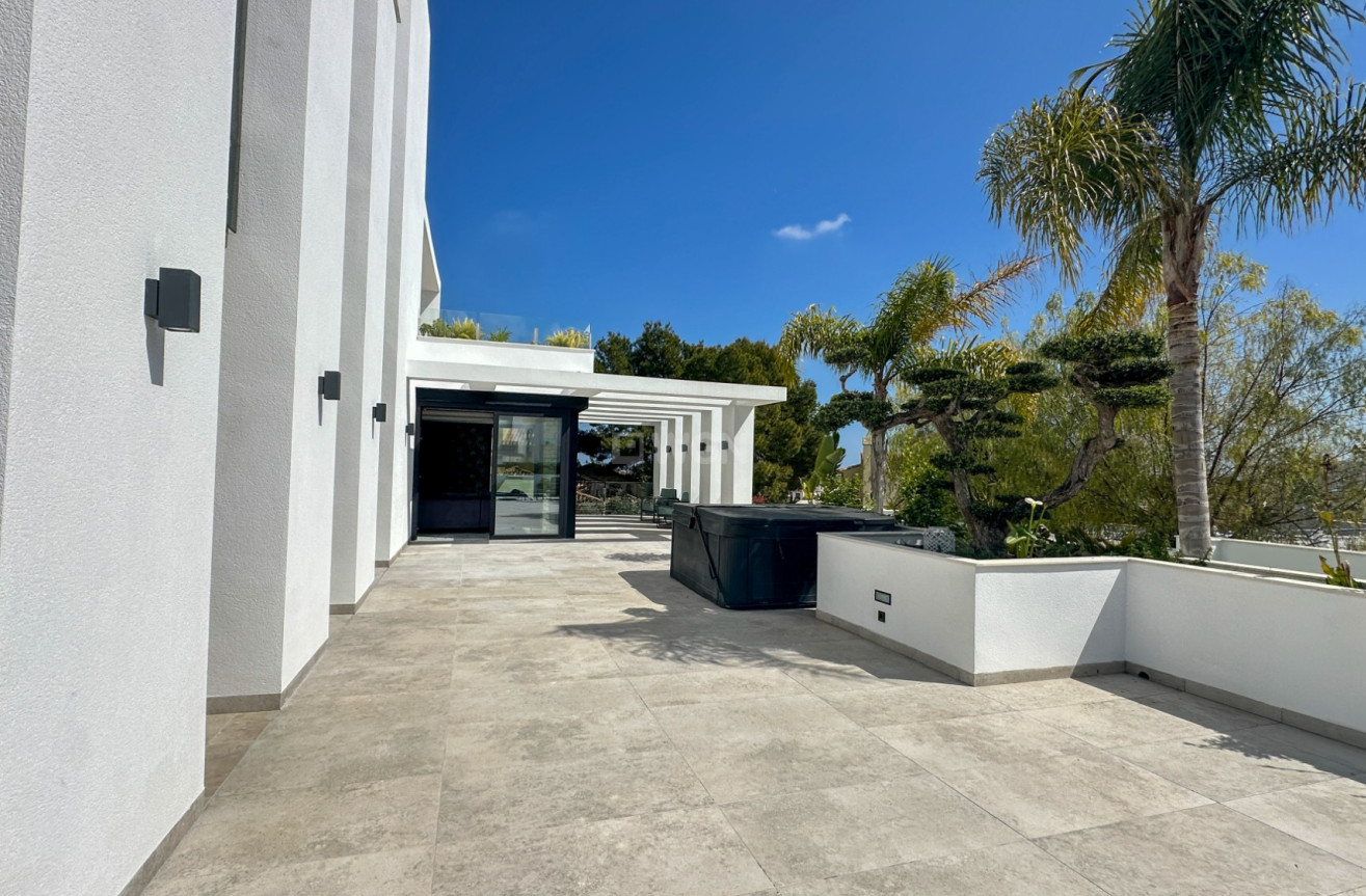 Resale - Villa - Orihuela Costa - Costa Blanca