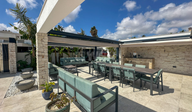 Resale - Villa - Orihuela Costa - Costa Blanca