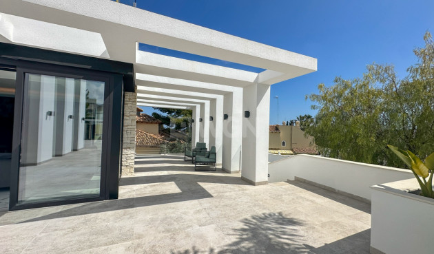 Resale - Villa - Orihuela Costa - Costa Blanca